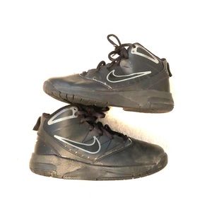 Toddler Boys Nike shoes